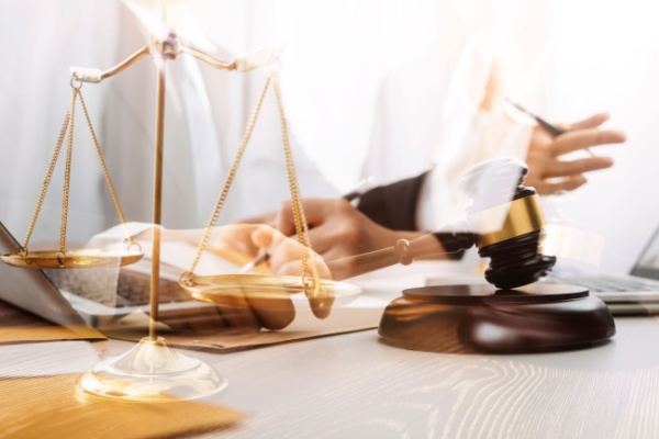 Professionnels du droit : une libert� d�installation encadr�e�
