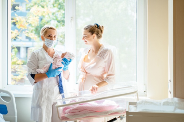 Exercice de la profession de sage-femme : de nouvelles conditions pour les �tudiants rempla�ants