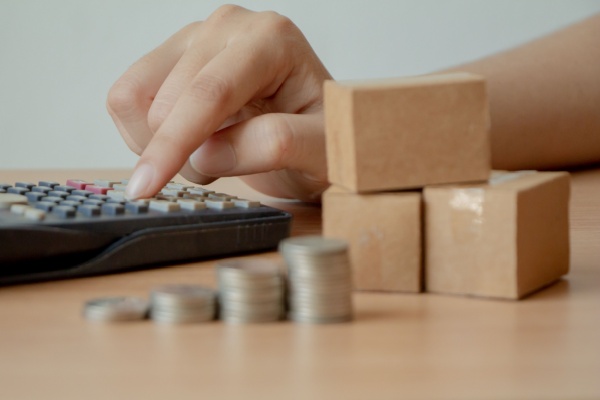 Taxe sur les petits colis : �a se pr�cise !
