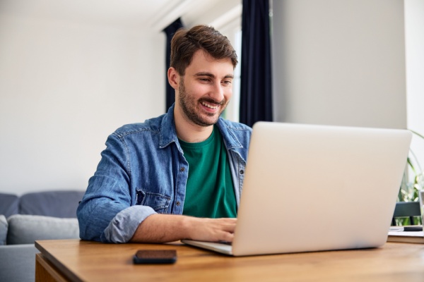 Premi�re d�claration de revenus : mode d�emploi