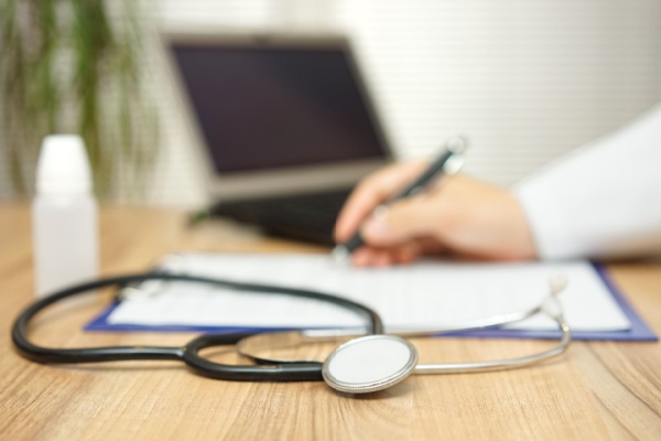 M�decine du travail : modification des attestations de suivi de l��tat de sant� des salari�s