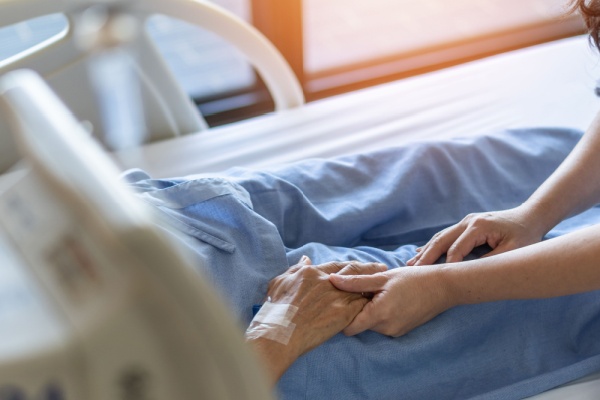 Soins palliatifs : une am�lioration de la prise en charge