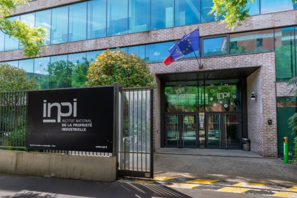 Formalit�s et propri�t� industrielle : simplification en vue ?