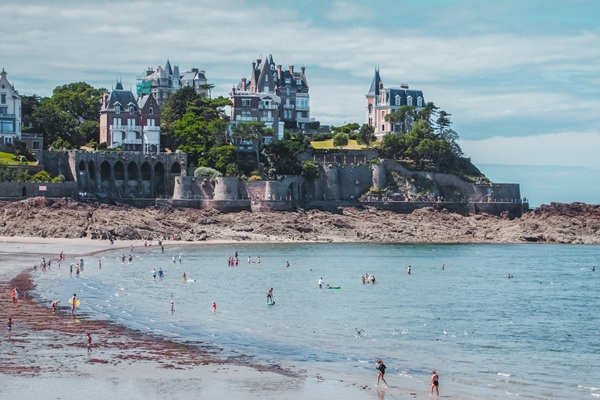 Changement climatique et �volution du littoral : instauration d�une nouvelle strat�gie nationale 